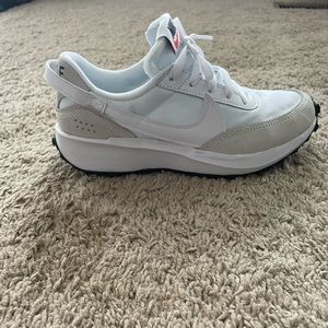 Nike Women’s Waffle Debut